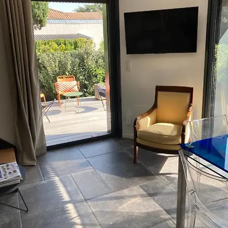 Maison A Holiday home *
